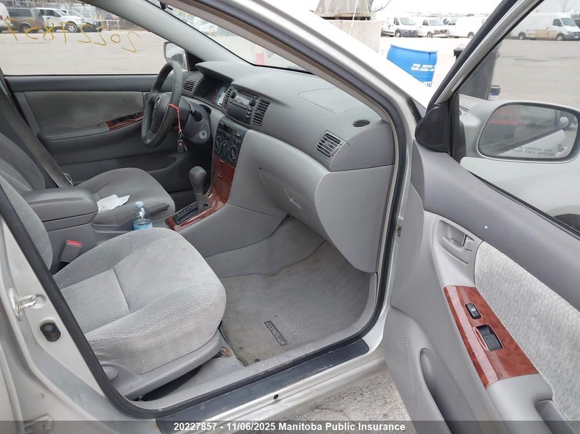 2T1BR32E53C768124 2003 TOYOTA COROLLA photo no. 5