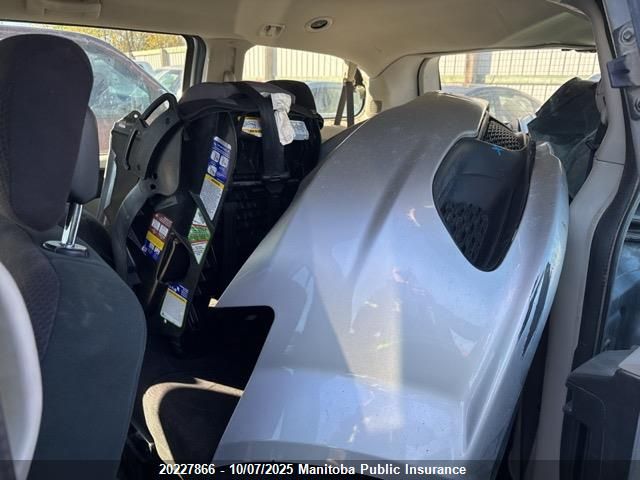 2018 Dodge Grand Caravan Cvp/Sxt VIN: 2C4RDGBG2JR181043 Lot: 20227866