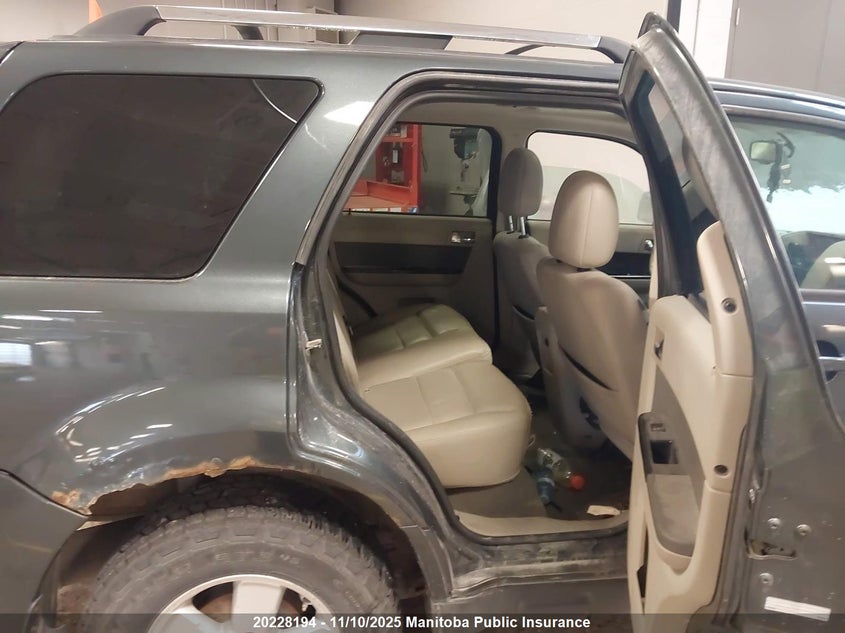 1FMCU59339KA77471 2009 FORD ESCAPE photo no. 7