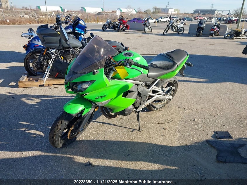 JKAEXEC119DA26564 2009 KAWASAKI  photo no. 2