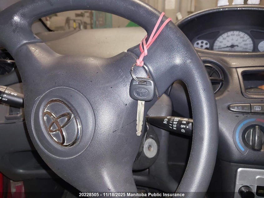 2004 Toyota Echo Le VIN: JTDKT123340058798 Lot: 20228505