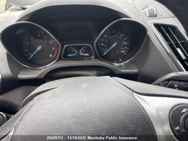 2013 Ford Escape Titanium VIN: 1FMCU9J92DUD73182 Lot: 20228751