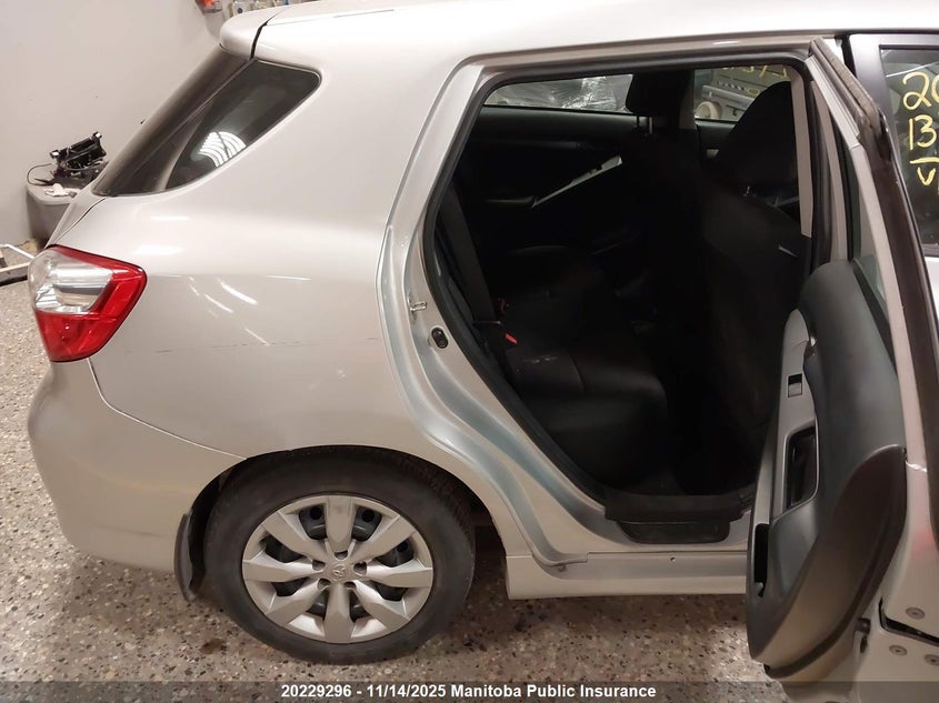 2013 Toyota Matrix VIN: 2T1KU4EE2DC121942 Lot: 20229296