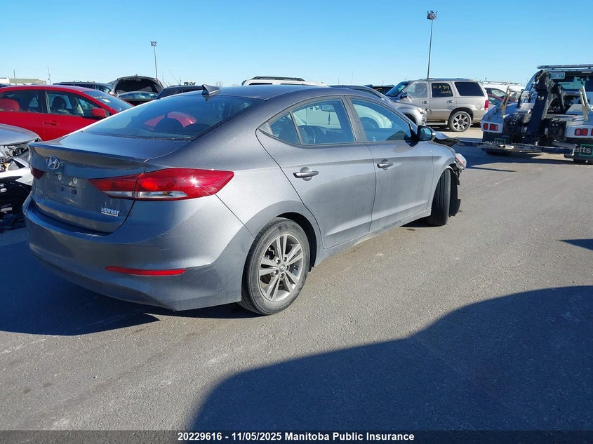 KMHD84LFXJU700289 2018 HYUNDAI ELANTRA photo no. 4