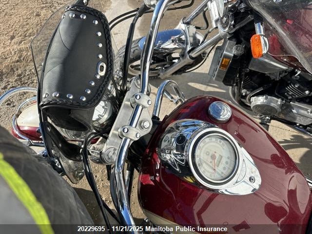 JYAVP11NX1A005165 2001 YAMAHA  photo no. 5