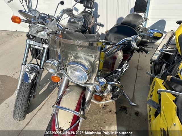 2001 Yamaha V-Star 1100 Classic VIN: JYAVP11NX1A005165 Lot: 20229695