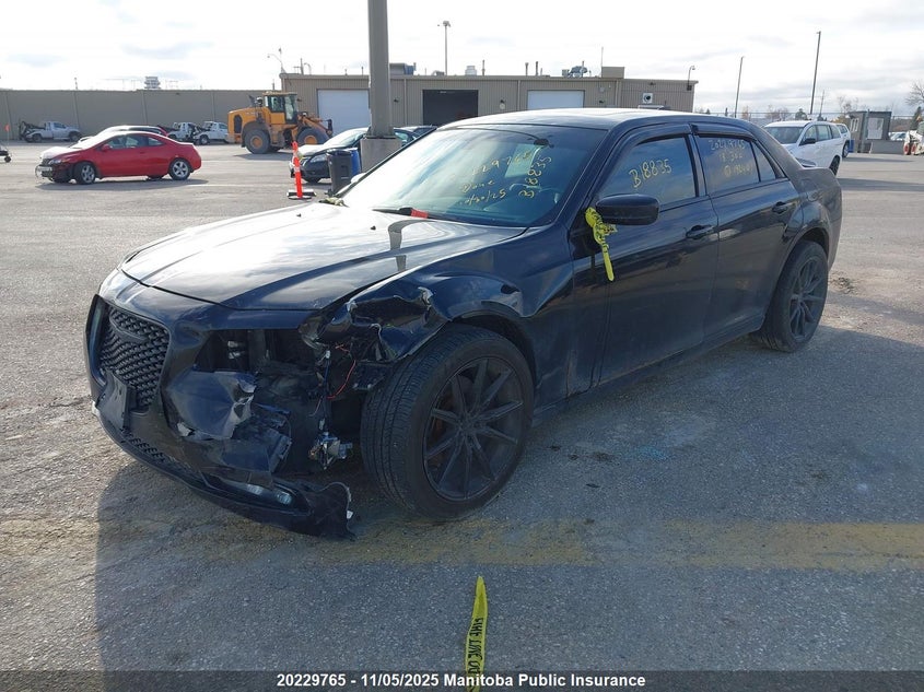 2C3CCAGG1JH192401 2018 CHRYSLER 300 photo no. 2
