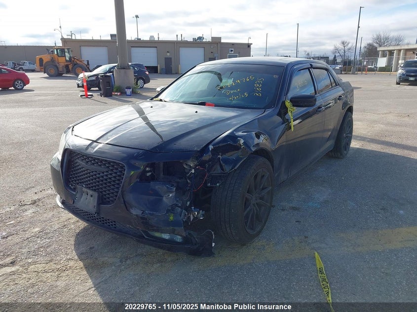 2C3CCAGG1JH192401 2018 CHRYSLER 300 photo no. 6