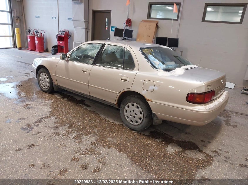 4T1BG17K1TU675902 1996 TOYOTA CAMRY photo no. 3