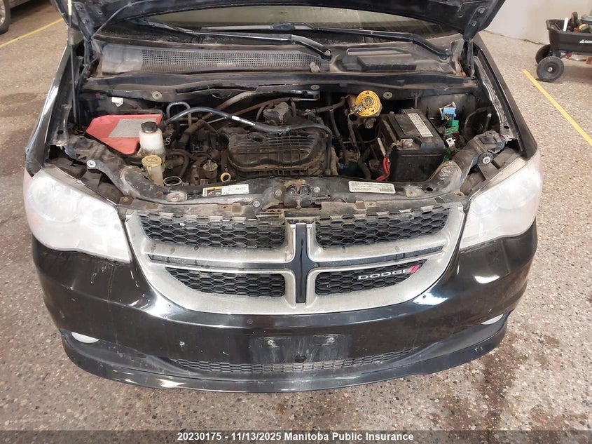 2018 Dodge Grand Caravan Crew VIN: 2C4RDGDG8JR295402 Lot: 20230175