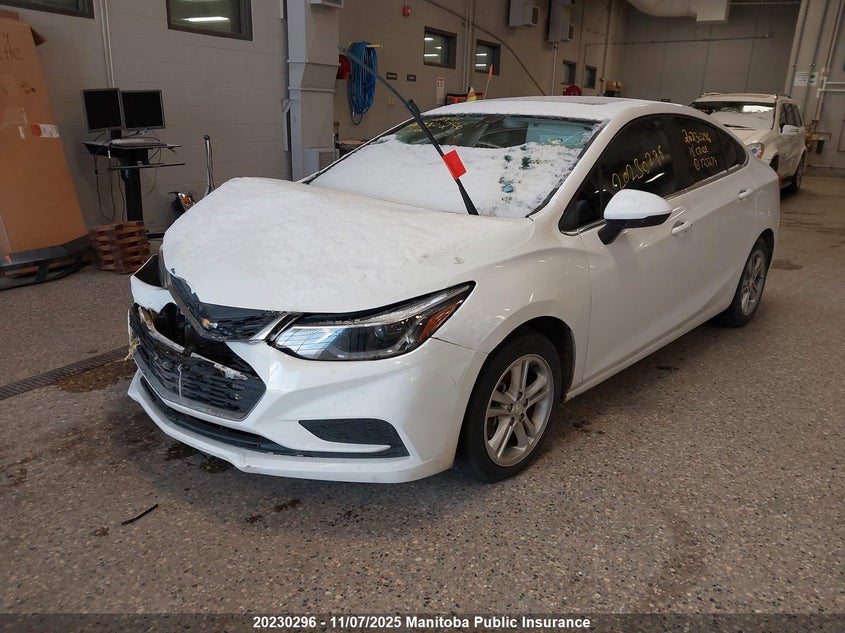 1G1BE5SM2J7123274 2018 CHEVROLET CRUZE photo no. 2