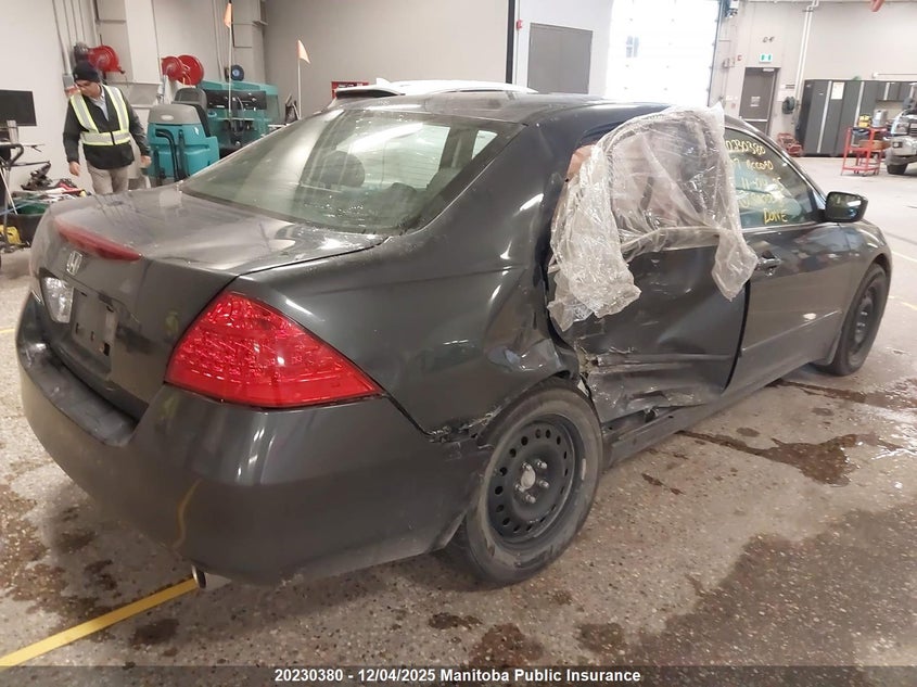 1HGCM56737A800008 2007 HONDA ACCORD photo no. 17