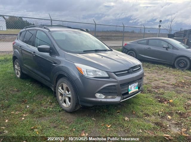 FORD ESCAPE SE