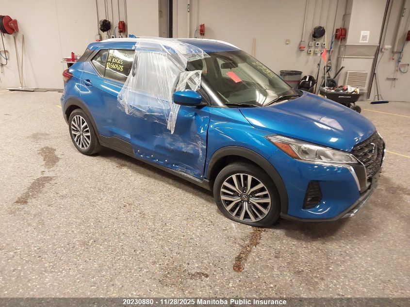 NISSAN KICKS S