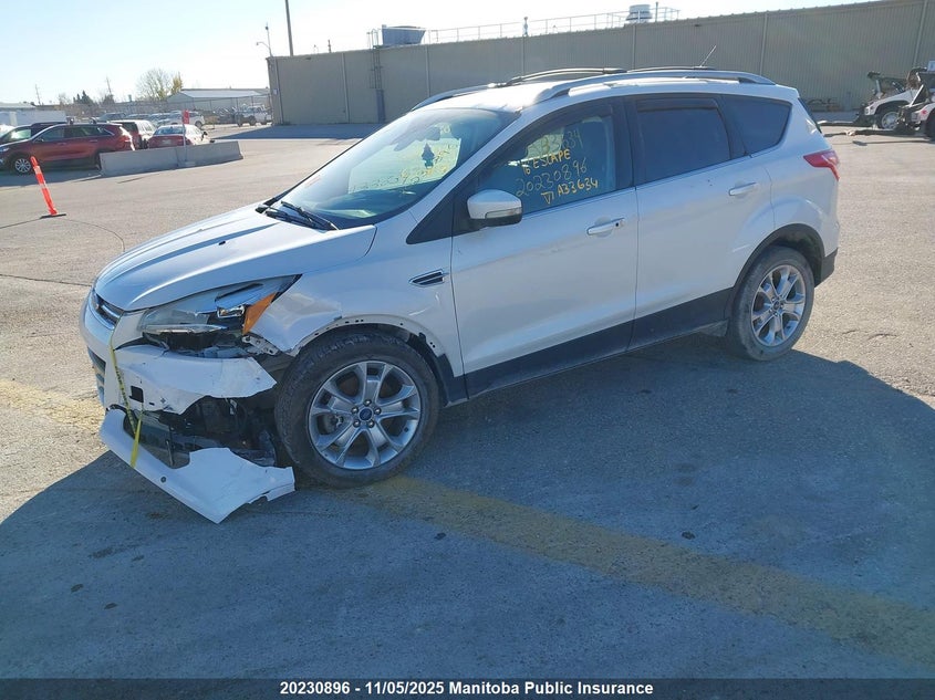 1FMCU9J94GUA33634 2016 FORD ESCAPE photo no. 2