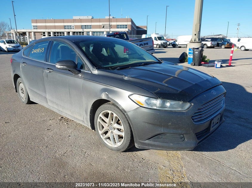 FORD FUSION SE