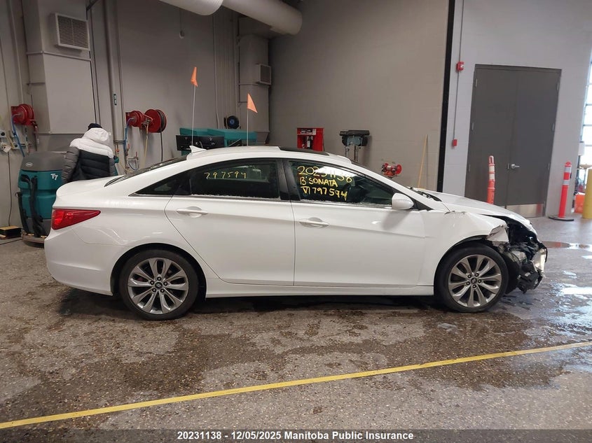 5NPEC4AC7DH797594 2013 HYUNDAI SONATA photo no. 14