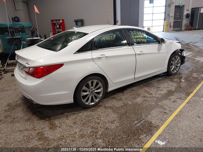 5NPEC4AC7DH797594 2013 HYUNDAI SONATA photo no. 4