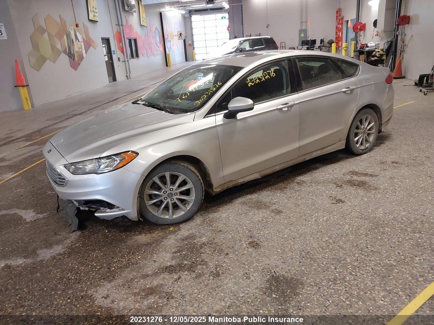 3FA6P0H73HR239423 2017 FORD FUSION photo no. 2