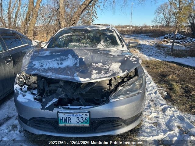1C3CCCBG4FN718313 2015 CHRYSLER  photo no. 6