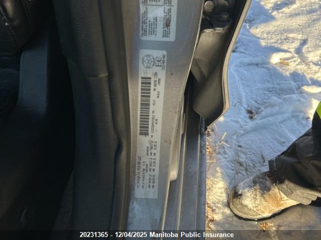 1C3CCCBG4FN718313 2015 CHRYSLER  photo no. 9