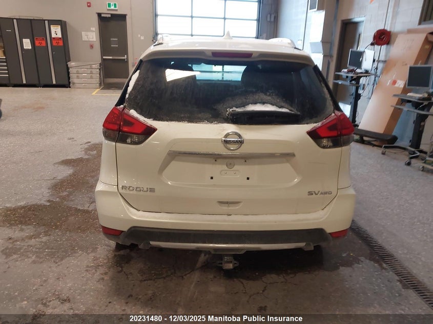 5N1AT2MM2HC852067 2017 NISSAN ROGUE photo no. 17