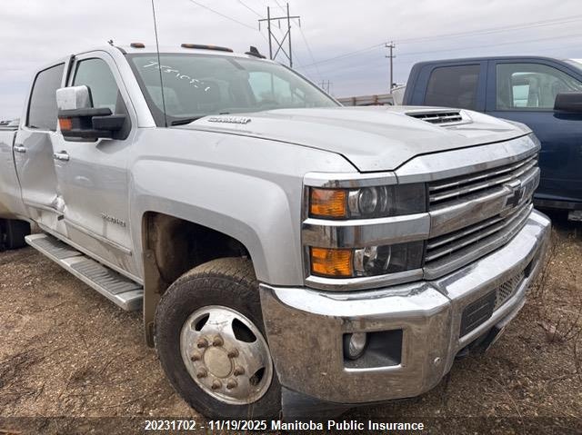 1GC4KXCY8KF168362 2019 CHEVROLET  photo no. 6