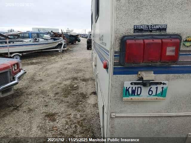 1FDKE30G5PHB16052 1994   photo no. 3