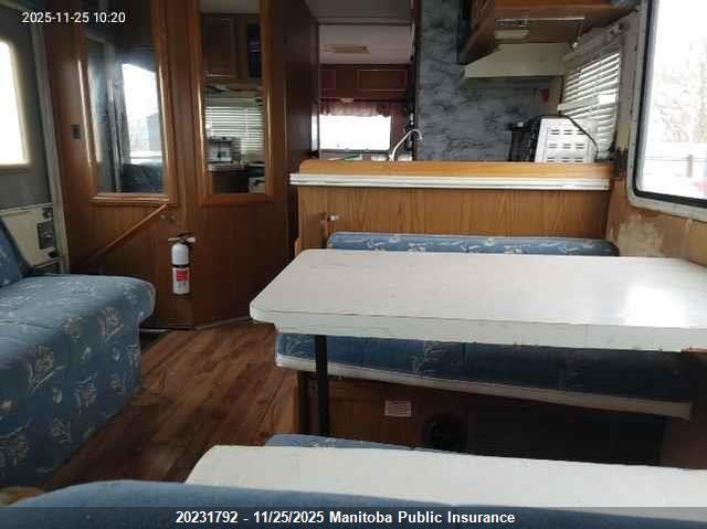 1FDKE30G5PHB16052 1994   photo no. 8