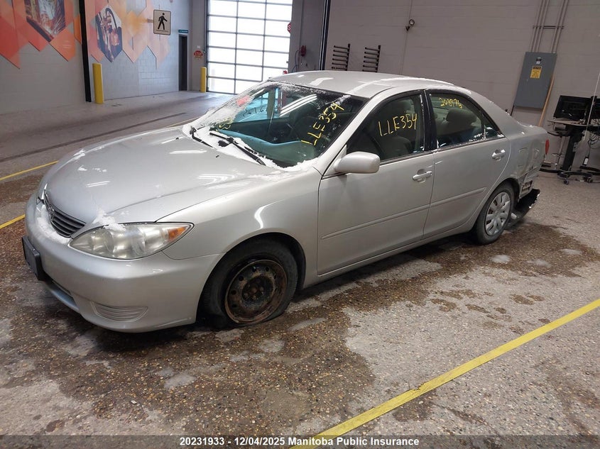 4T1BE32K05U533102 2005 TOYOTA CAMRY photo no. 2