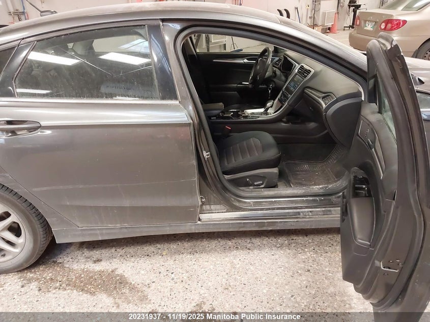 3FA6P0HDXGR128050 2016 FORD FUSION photo no. 5