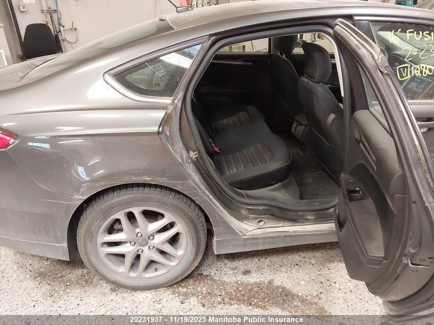 2016 Ford Fusion Se VIN: 3FA6P0HDXGR128050 Lot: 20231937