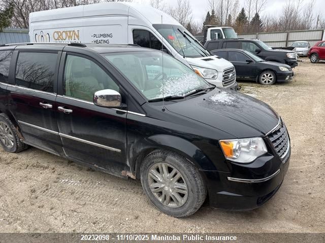 CHRYSLER TOWN & COUNTRY LIMITED