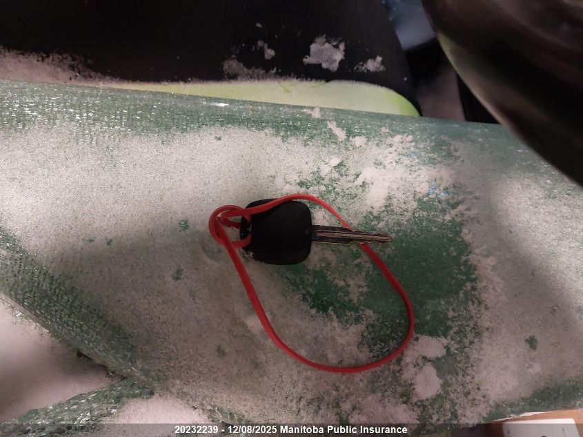 2000 Mitsubishi Delica Space Gear VIN: PD6W0502830 Lot: 20232239