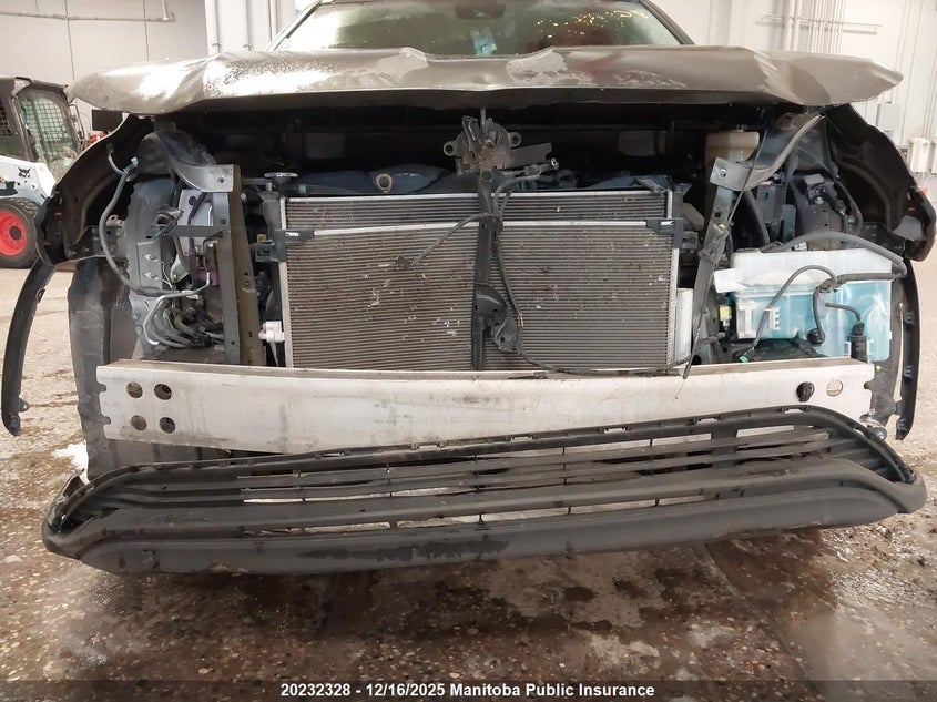2022 Toyota Highlander Xle V6 VIN: 5TDGZRBH1NS233787 Lot: 20232328