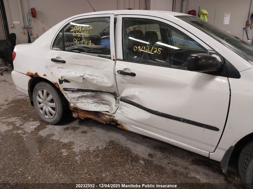 2T1BR32E96C612396 2006 TOYOTA COROLLA photo no. 6