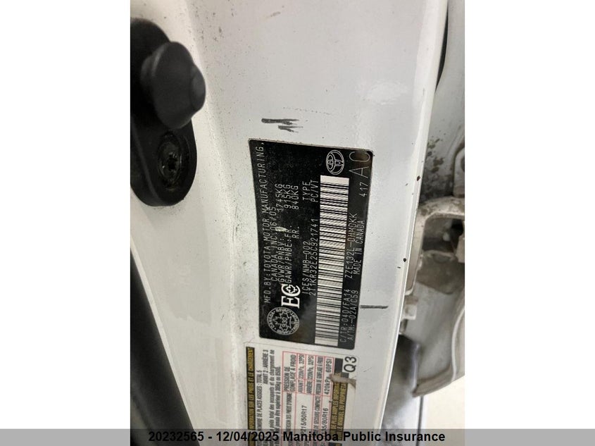 2T1KR32E25C921741 2005 TOYOTA MATRIX photo no. 4