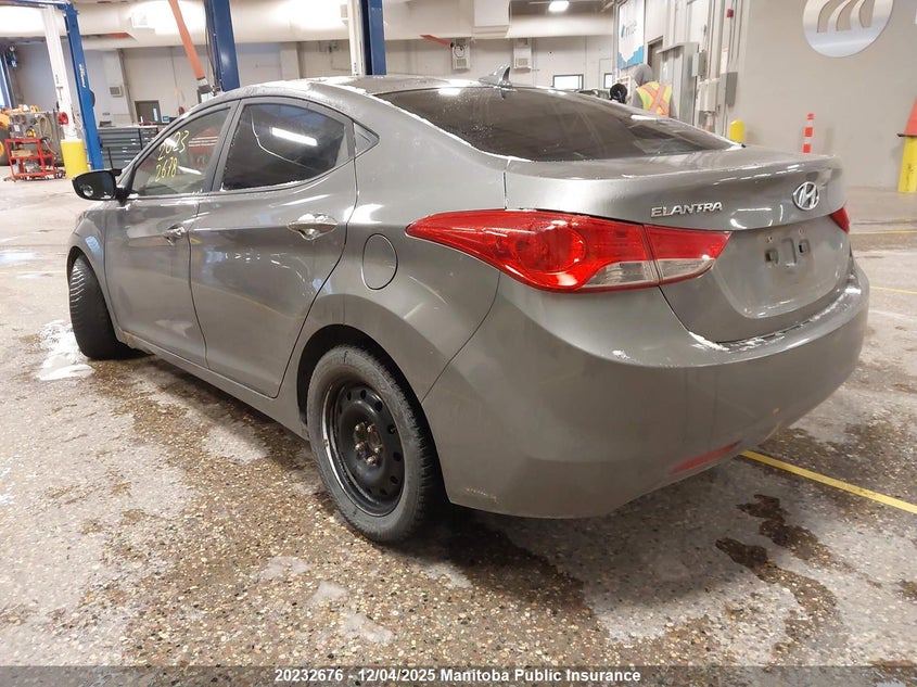 5NPDH4AE1DH223488 2013 HYUNDAI ELANTRA photo no. 3