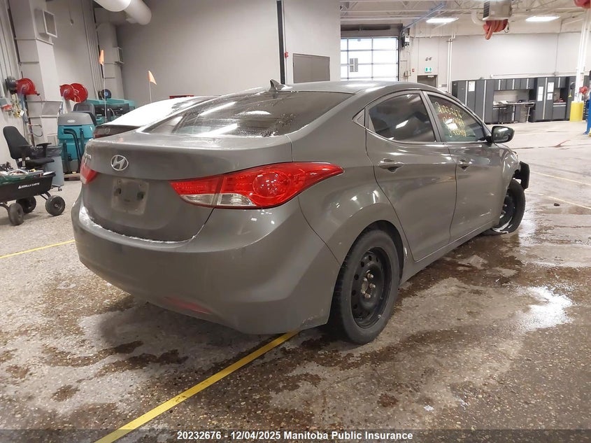 5NPDH4AE1DH223488 2013 HYUNDAI ELANTRA photo no. 4