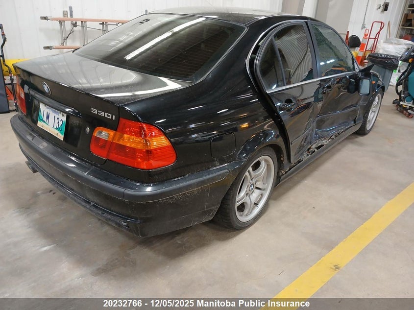 WBAEV53405KM38626 2005 BMW 3ER photo no. 4