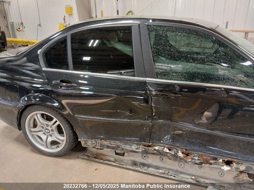 WBAEV53405KM38626 2005 BMW 3ER photo no. 8