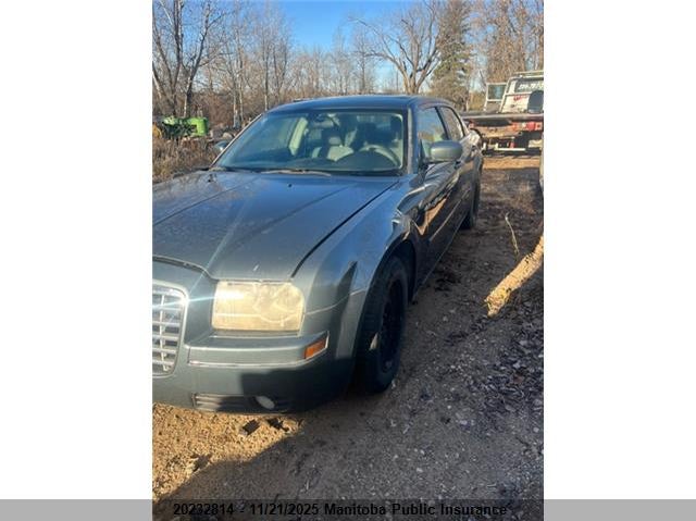 2C3JA53G85H179726 2005 CHRYSLER 300 photo no. 2