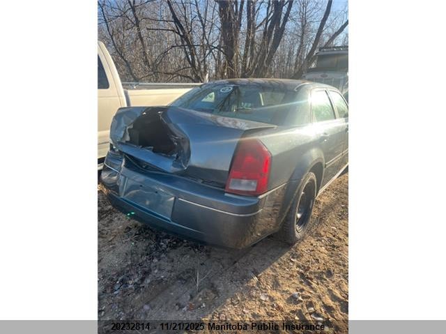 2C3JA53G85H179726 2005 CHRYSLER 300 photo no. 4