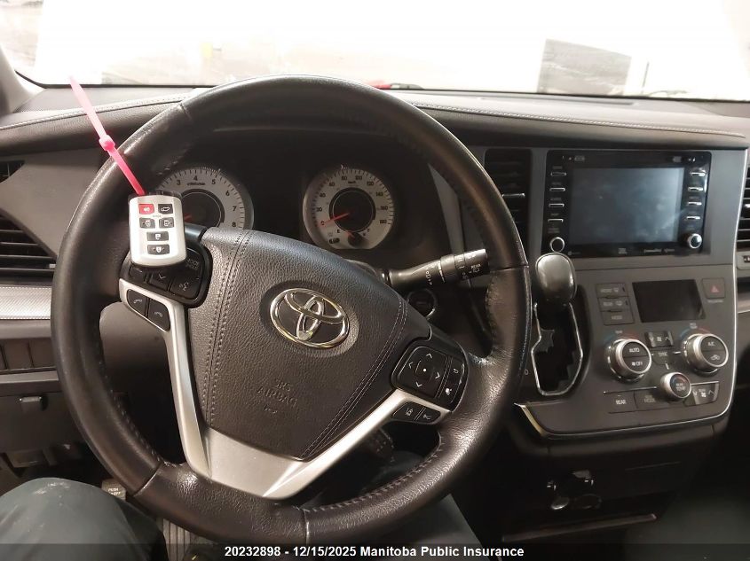 2019 Toyota Sienna Se V6 VIN: 5TDXZ3DC3KS985176 Lot: 20232898