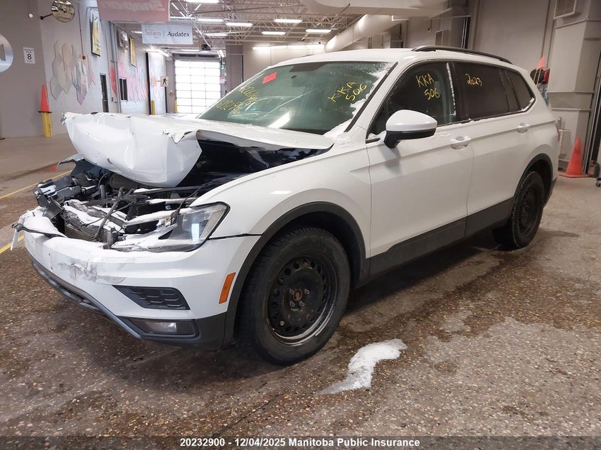 3VV0B7AX6JM017299 2018 VOLKSWAGEN TIGUAN photo no. 2