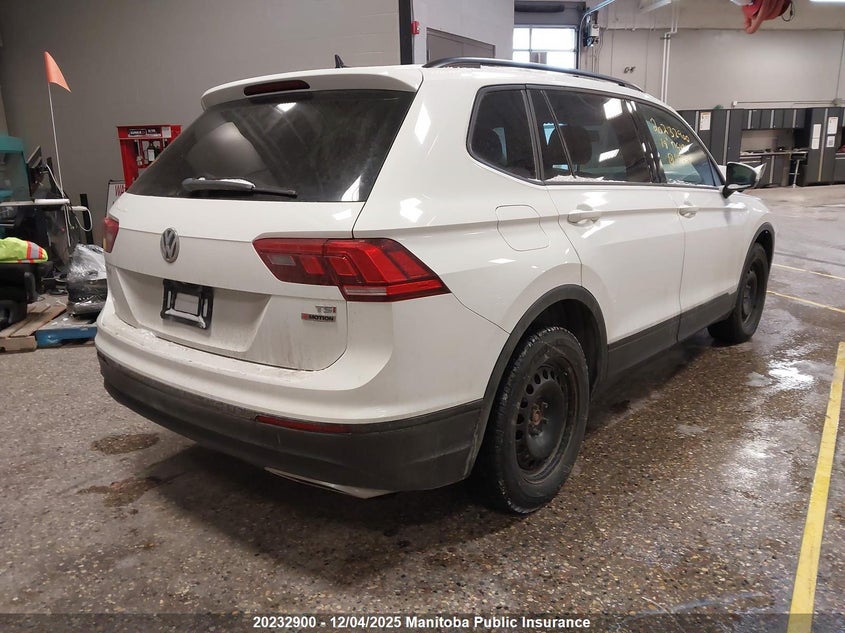 3VV0B7AX6JM017299 2018 VOLKSWAGEN TIGUAN photo no. 4