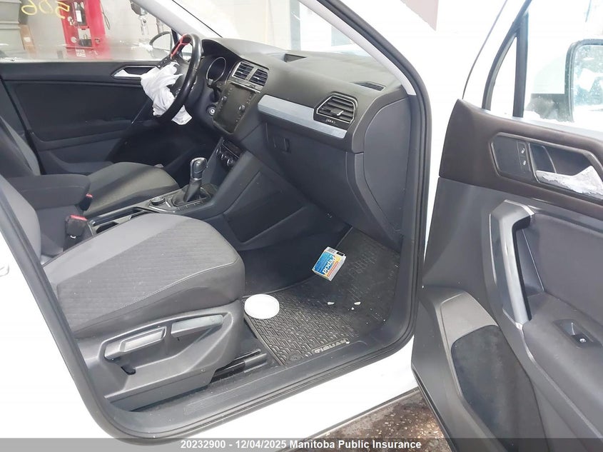 3VV0B7AX6JM017299 2018 VOLKSWAGEN TIGUAN photo no. 5