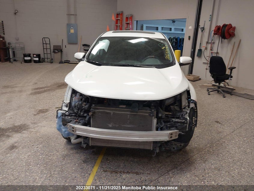 2HKRW2H81JH100527 2018 HONDA CR-V photo no. 12