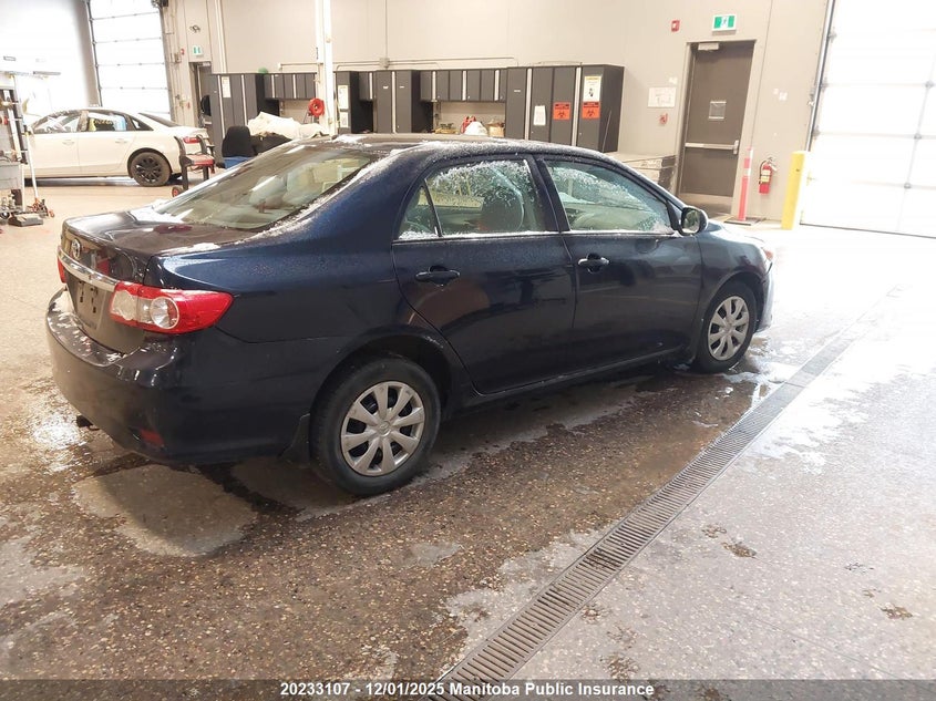 2T1BU4EE2DC951708 2013 TOYOTA COROLLA photo no. 4