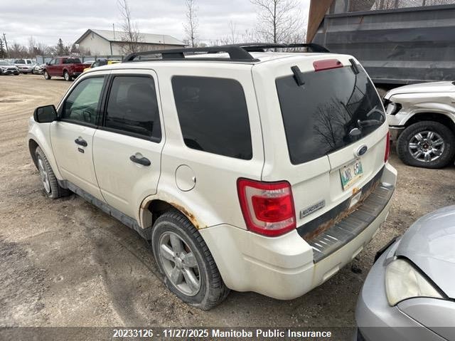 1FMCU9D70BKA95045 2011 FORD ESCAPE photo no. 3